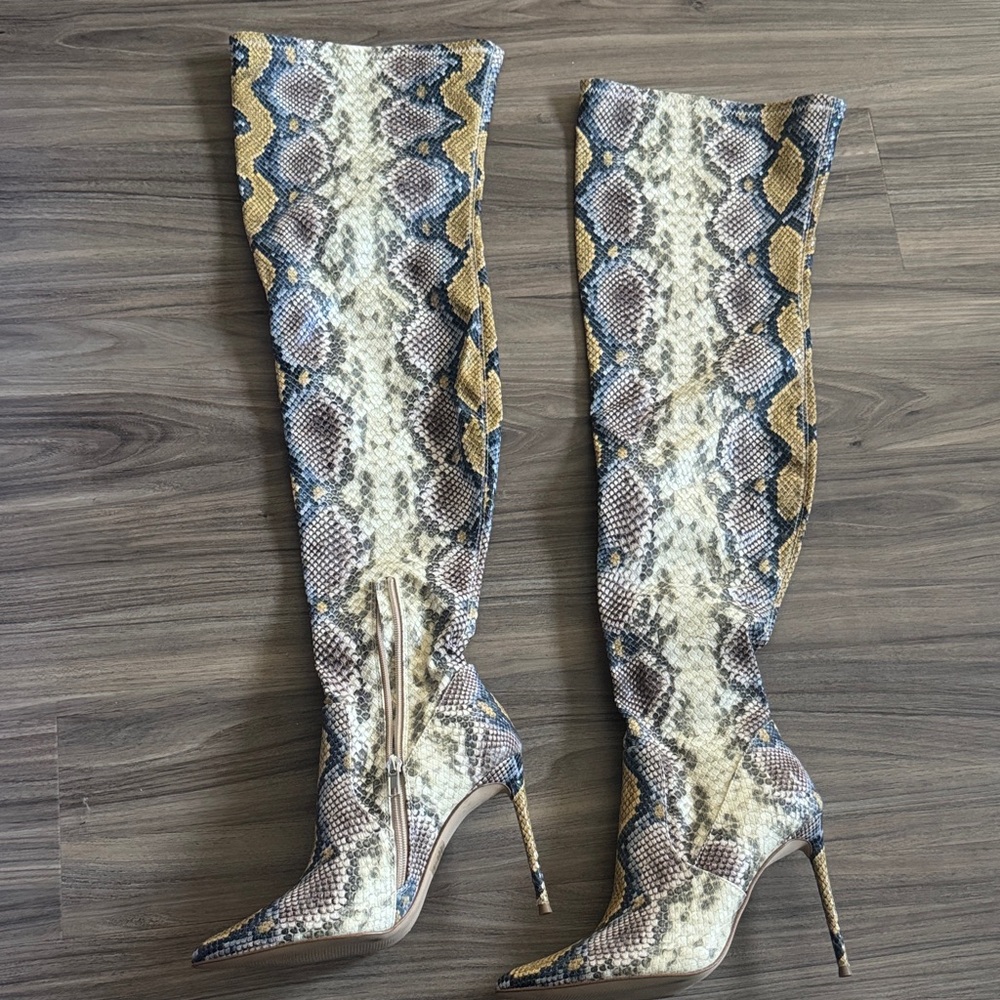 Snakeskin Pattern Knee-High Boots